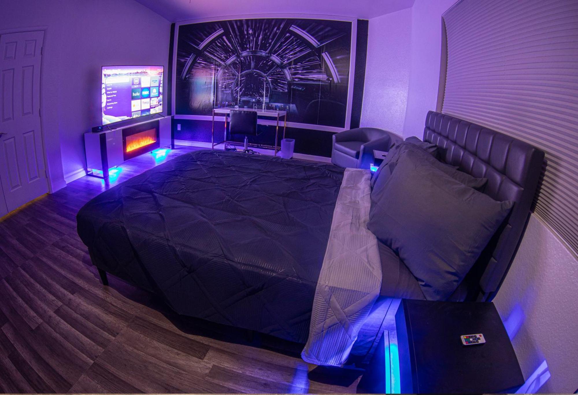 Comfy Expansive Home - Near The Strip - Heated Pool Лас-Вегас Экстерьер фото